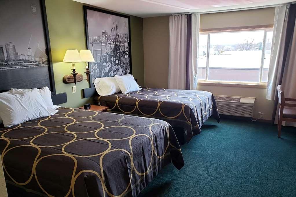 Super 8 By Wyndham Berlin Wi Ξενοδοχείο Δωμάτιο φωτογραφία